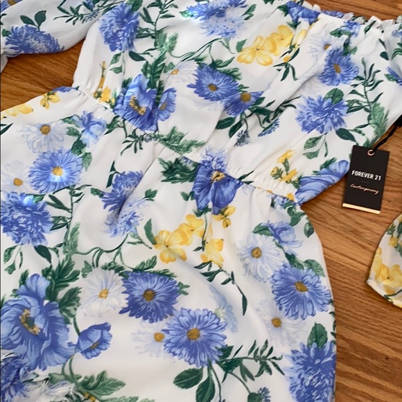 Brand New Dress Size: S - Picture 3 of 3